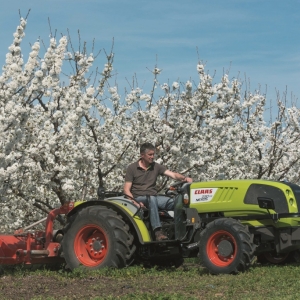 CLAAS NEXOS 230 FB - Фотография 1