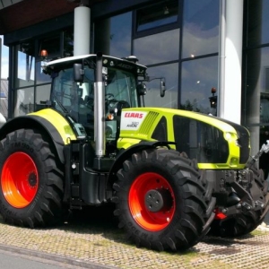 CLAAS AXION 930 - Фотография 1